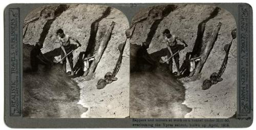 A black and white photograph of a stereoscopic pair of images depicting a team of sappers at work.